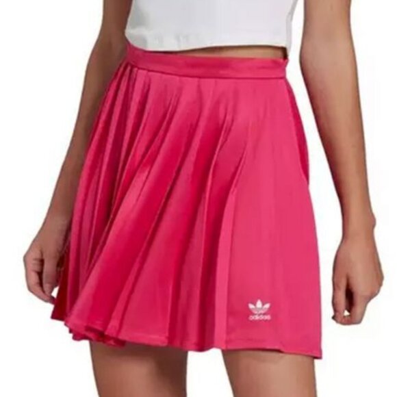 NWT Adidas ADICOLOR CLASSICS TENNIS SKIRT In Color Real Magenta - Picture 1 of 9